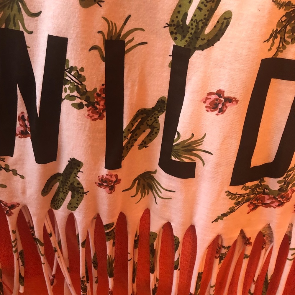 Shirt - Picture 3 of 4